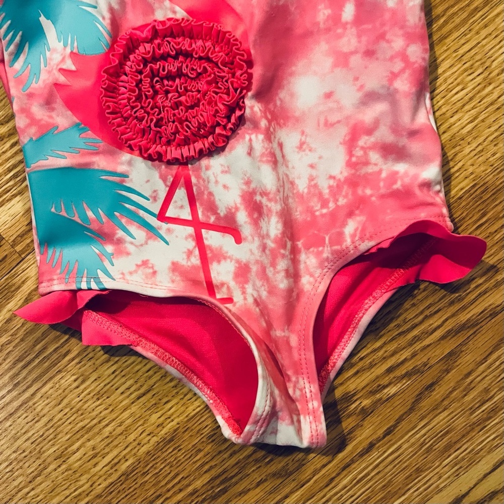 Hurley Pink & White Tye Dye 1 Piece Swimsuit With Flamingo Graphic Size 2 T - Picture 3 of 7